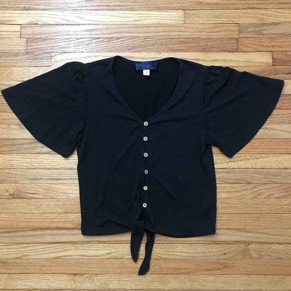 Tops - Black Crop Top Button-Up